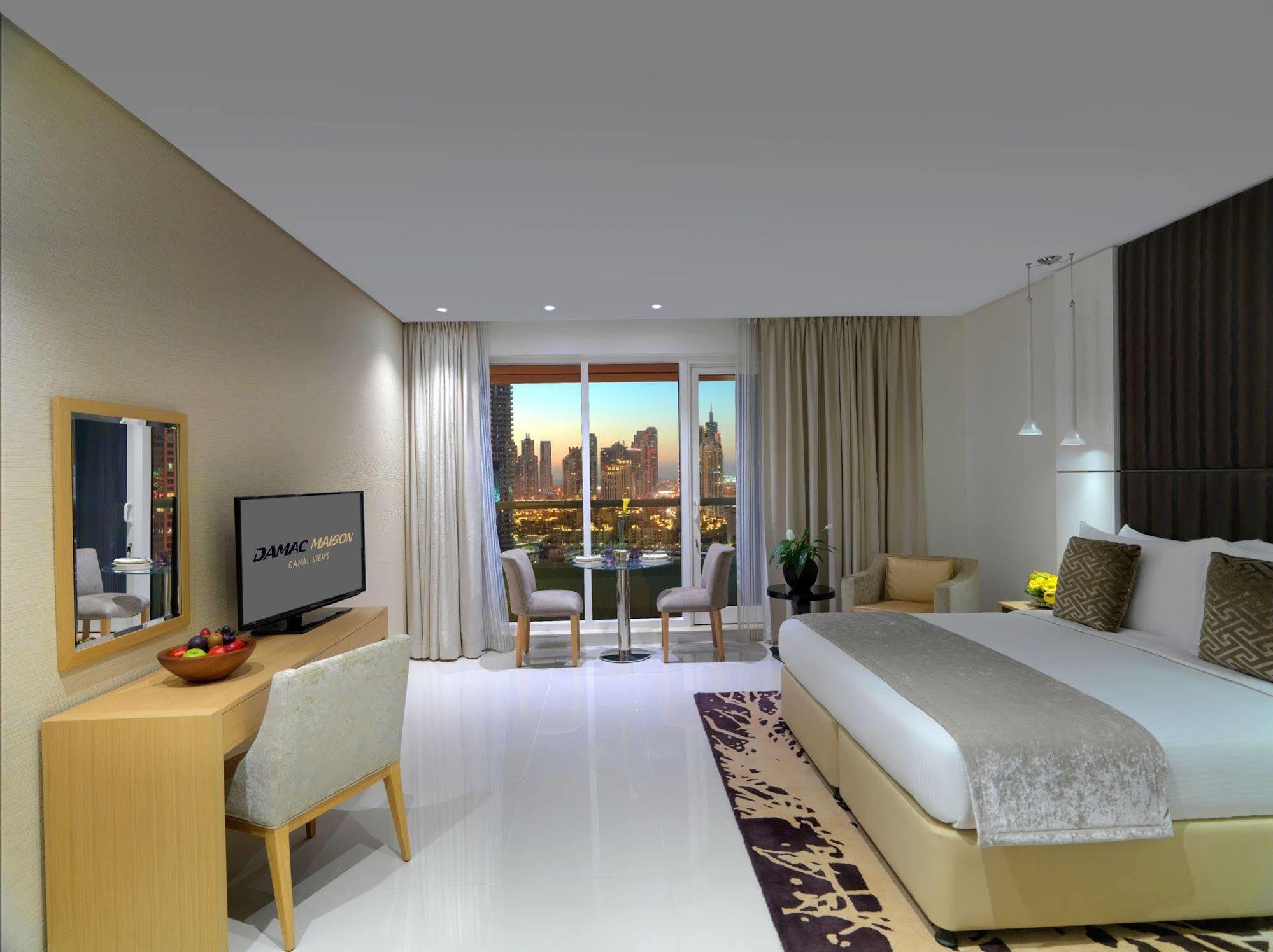 Apart-hotel Damac Maison Canal Views Dubai