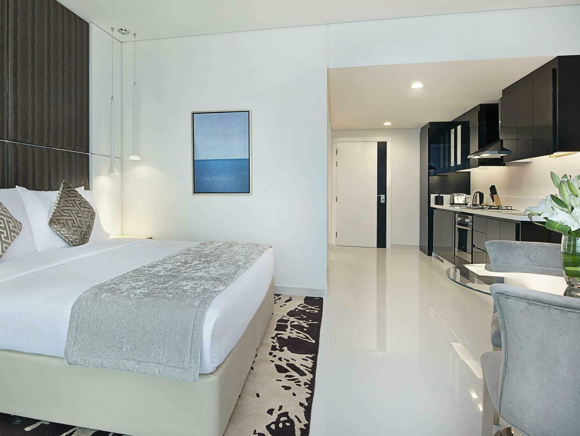 Damac Maison Canal Views Apart-hotel