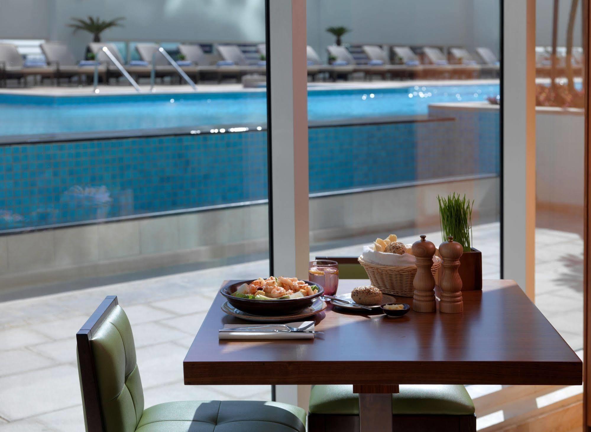 Damac Maison Canal Views Апарт-отель Дубай